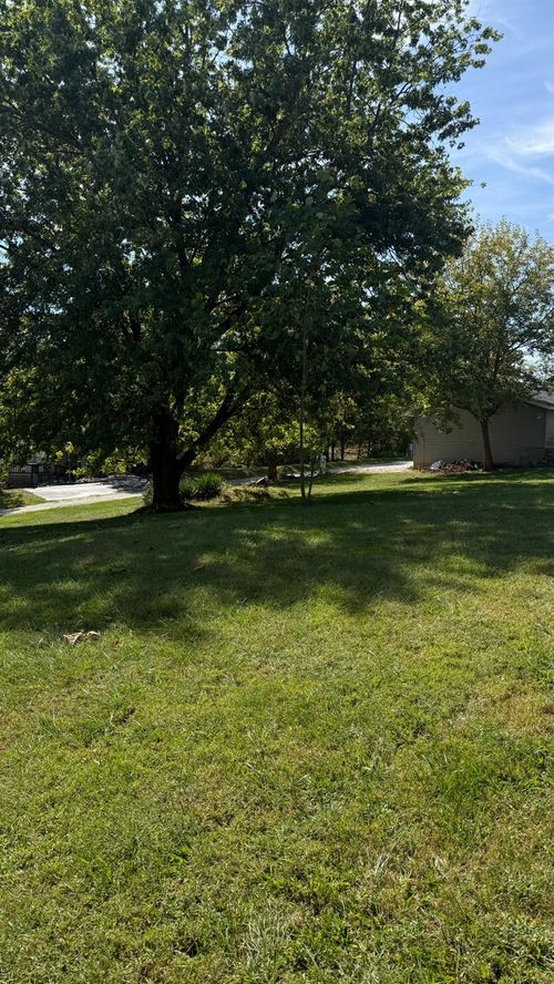 11113 Palm Dr, Brookville, IN, 47012-5142 | Card Image