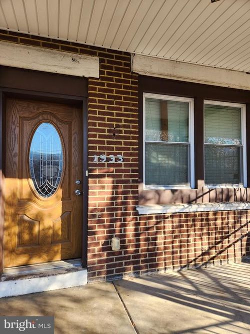 1933 W Pacific St, PHILADELPHIA, PA, 19140-3913 | Card Image