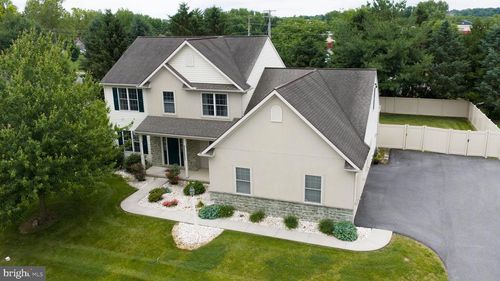 20 Lewiston Cir, Lancaster, PA, 17601-4822 | Card Image