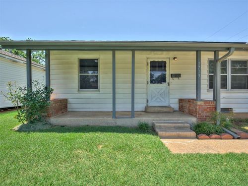 2713 S Glenn Ave, Del City, OK, 73115-2657 | Card Image