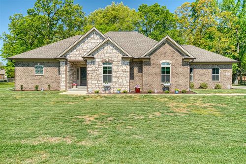 107 Oaktree Ln, Franklin, KY, 42134-2469 | Card Image