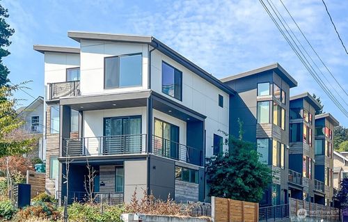 d-5031 35th Ave S, Seattle, WA, 98118-1901 | Card Image