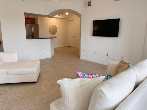 305-13000 Positano Cir, NAPLES, FL, 34105-4918 | Card Image