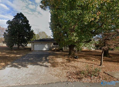 402 Gilmore St, Madison, AL, 35758-1223 | Card Image