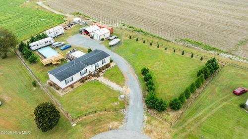 273 Wall St, Snow Hill, NC, 28580-7657 | Card Image