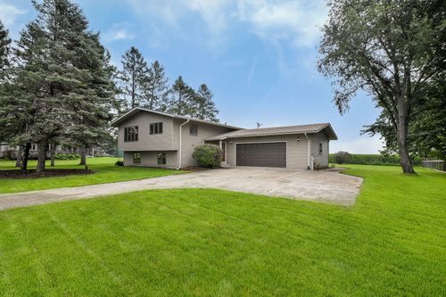 2S557 Bliss Road, Sugar Grove, IL, 60554 | Card Image