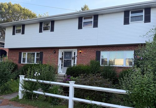 99-99 Gould St, Needham, MA, 02494-2633 | Card Image