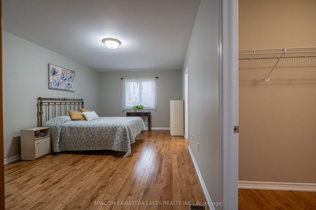 7 Village Cres, Condo with 3 bedrooms, 3 bathrooms and 1 parking in Peterborough ON | Image 14
