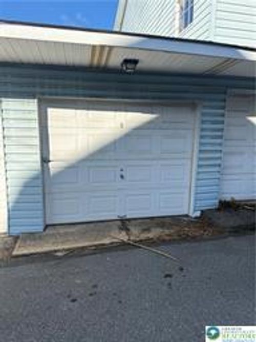 garage-5-98 Lehigh, Palmerton Boro, PA, 18071 | Card Image