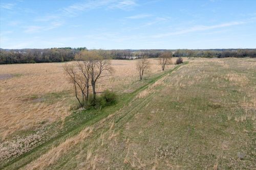 2 County Road Z, Dousman, WI, 53118 | Card Image