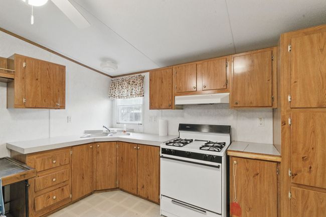 Kitchen in 2nd Home | Image 33
