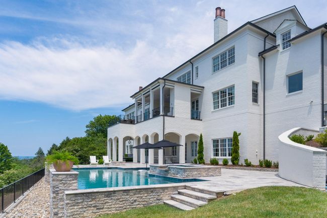 802 W Brow Rd, Home with 7 bedrooms, 8 bathrooms and 4 parking in Lookout Mountain TN | Image 94