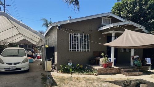 314 W 66th St, Los Angeles, CA, 90003-1815 | Card Image