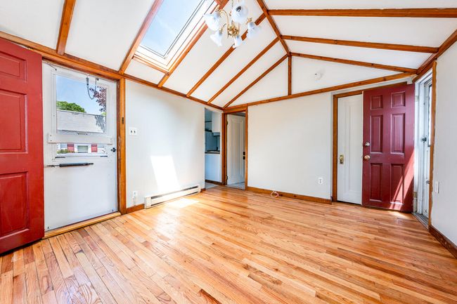 livroom5 | Image 15