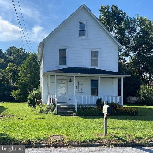 1015 Clarke Ave, POCOMOKE CITY, MD, 21851-1439 | Card Image