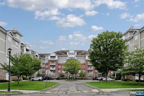 8414 Warrens Way, Wanaque, NJ, 07465-1612 | Card Image