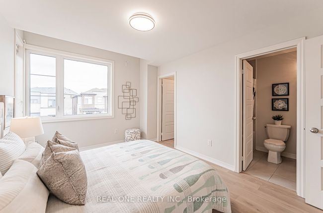 71 Tango Cres, House other with 4 bedrooms, 4 bathrooms and 2 parking in Newmarket ON | Image 37