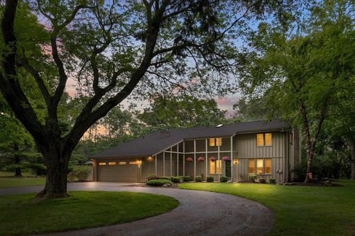 W857 Summit Court Court, Brooklyn, WI, 54941 | Card Image