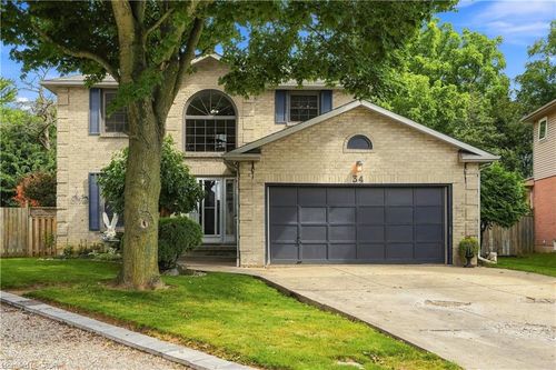 34 Lisajane Crt, Hamilton, ON, L9B2N6 | Card Image