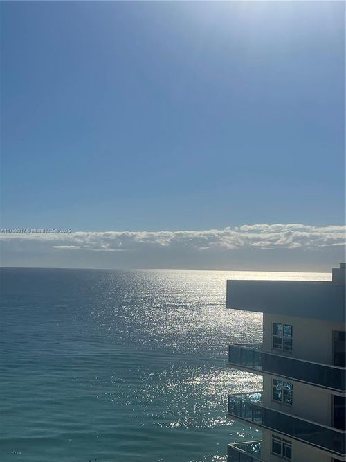 ph-c-9225 Collins Ave, Surfside, FL, 33154-3001 | Card Image