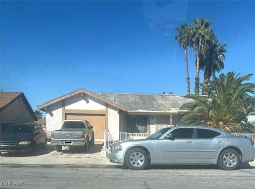 132 Hillsway Dr, Las Vegas, NV, 89110-4613 | Card Image