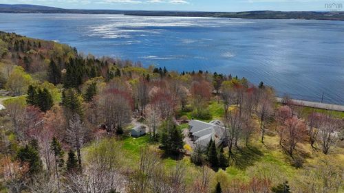 10797 Highway 105, Aberdeen, NS, B0E3M0 | Card Image