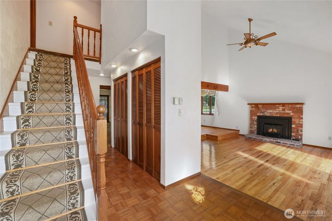 141 E Deer Creek Rd, House other with 3 bedrooms, 4 bathrooms and 12 parking in Shelton WA | Image 18