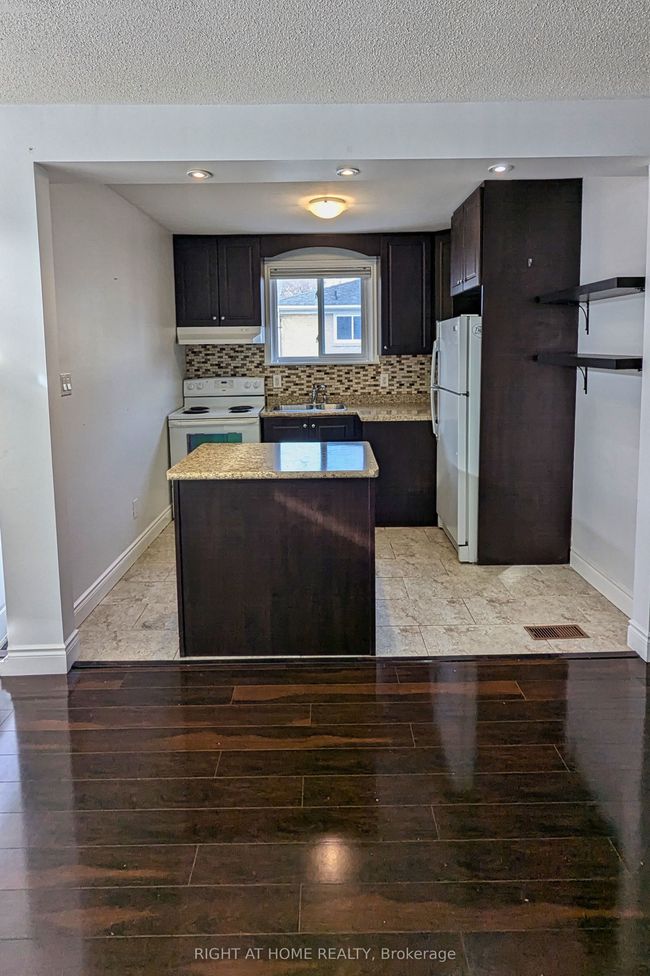 MAINFLR - 48 Burcher Rd, House attached with 3 bedrooms, 2 bathrooms and 5 parking in Ajax ON | Image 8