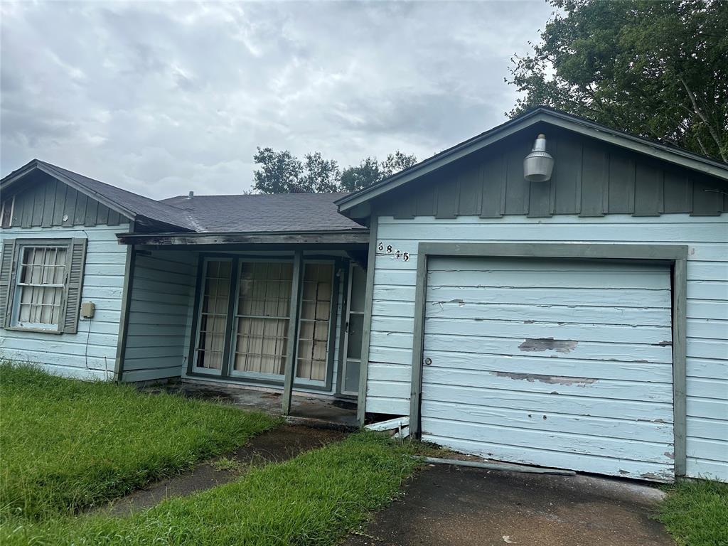 Lynwood Dr, Beaumont, TX 77703