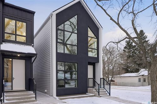 1139 13th St E, Saskatoon, SK, S7H0C1 | Card Image