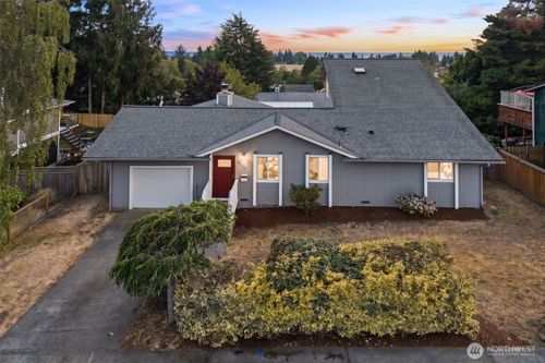 4908 22nd Avenue Ne, Tacoma, WA, 98422 | Card Image
