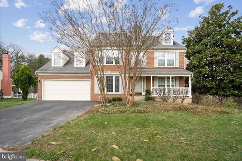 8010 Craddock Rd, GREENBELT, MD, 20770-3050 | Card Image