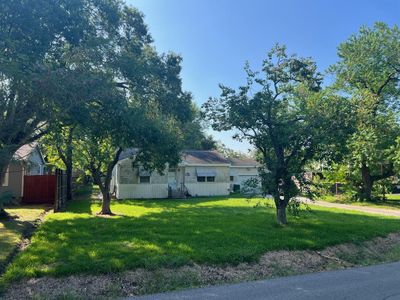 7160 Evans Street, House other with 3 bedrooms, 2 bathrooms and null parking in Houston TX | Image 1