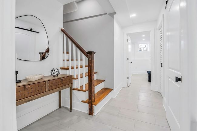 APT-1 - 162 W Concord St, Condo with 2 bedrooms, 2 bathrooms and 1 parking in Boston MA | Image 16