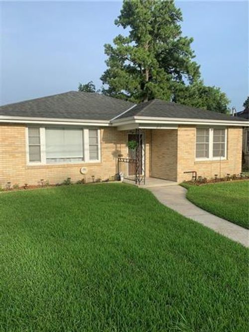 217 Barry Ave, Jefferson, LA, 70121-2816 | Card Image