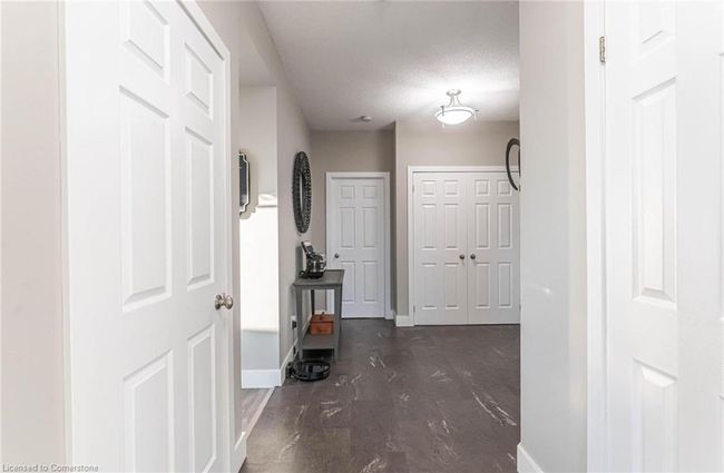 1703 - 67 Caroline St S, House attached with 2 bedrooms, 2 bathrooms and 1 parking in Hamilton ON | Image 23