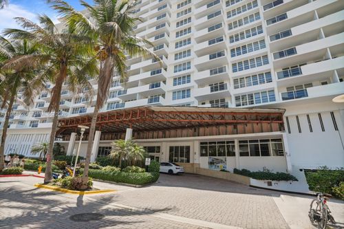 825-100 Lincoln Rd, Miami Beach, FL, 33139-2013 | Card Image