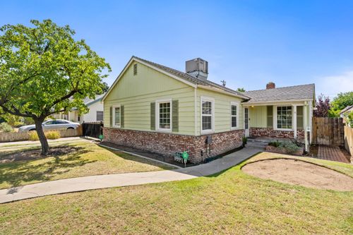 1633 N Thorne Ave, Fresno, CA, 93704-5934 | Card Image