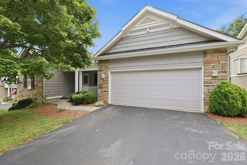 231 Shaws Creek Farm Rd, Laurel Park, NC, 28739-3107 | Card Image