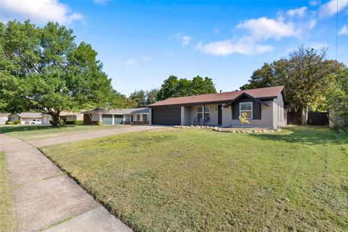 614 Cambridge Dr, Richardson, TX, 75080-3323 | Card Image