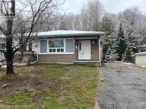 144 Ottawa Ave, Elliot Lake, ON, P5A2N8 | Card Image