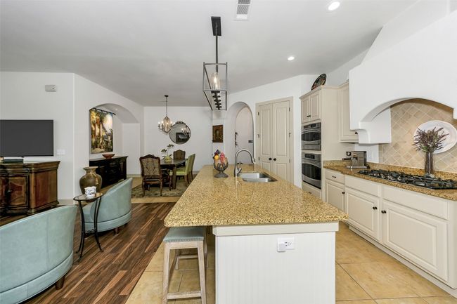 APT-206 - 555 Via Amalfi, Condo with 2 bedrooms, 3 bathrooms and null parking in Irving TX | Image 10