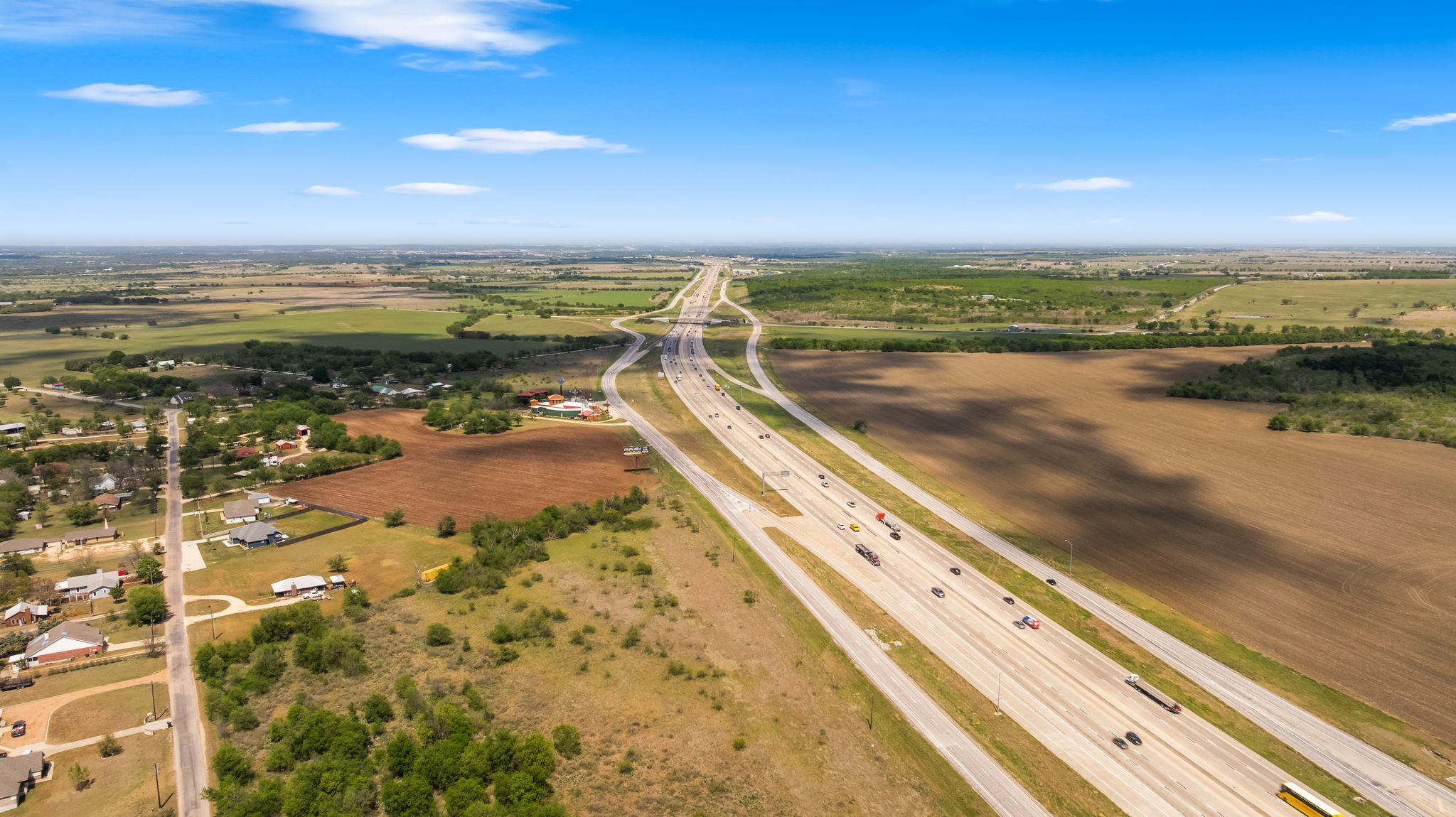 Land in Salado 4