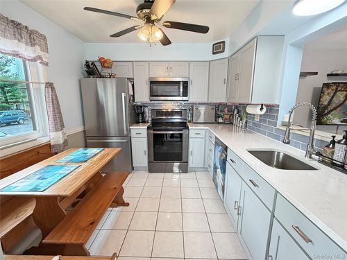 5007 Chelsea Cv N, Hopewell Junction, NY, 12533-7101 | Card Image