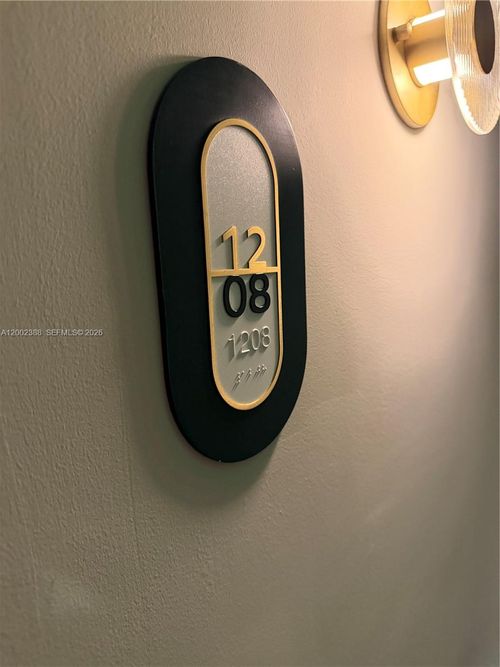 apt-1208-77 Se 5th St, Miami, FL, 33131-4069 | Card Image