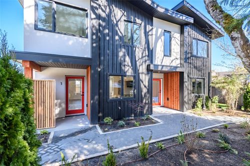 1-1590 Piercy Ave, Courtenay, BC, V9N3E9 | Card Image