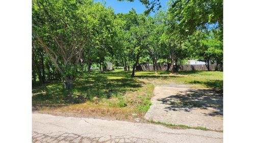 4251 Thousand Oaks Dr, Argyle, TX, 76226-6788 | Card Image