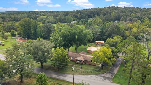 215 W Main St, Evening Shade, AR, 72532-9305 | Card Image