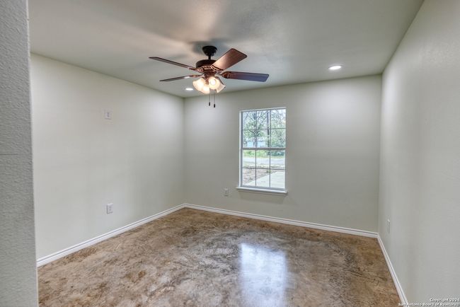 703 W Cargile St, House other with 3 bedrooms, 2 bathrooms and null parking in Uvalde TX | Image 13