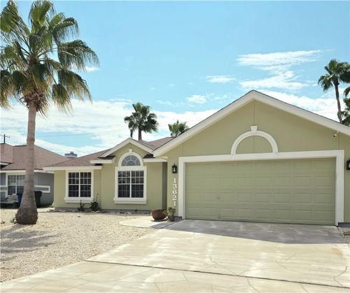 13621 Moro Ln, Corpus Christi, TX, 78418-6931 | Card Image